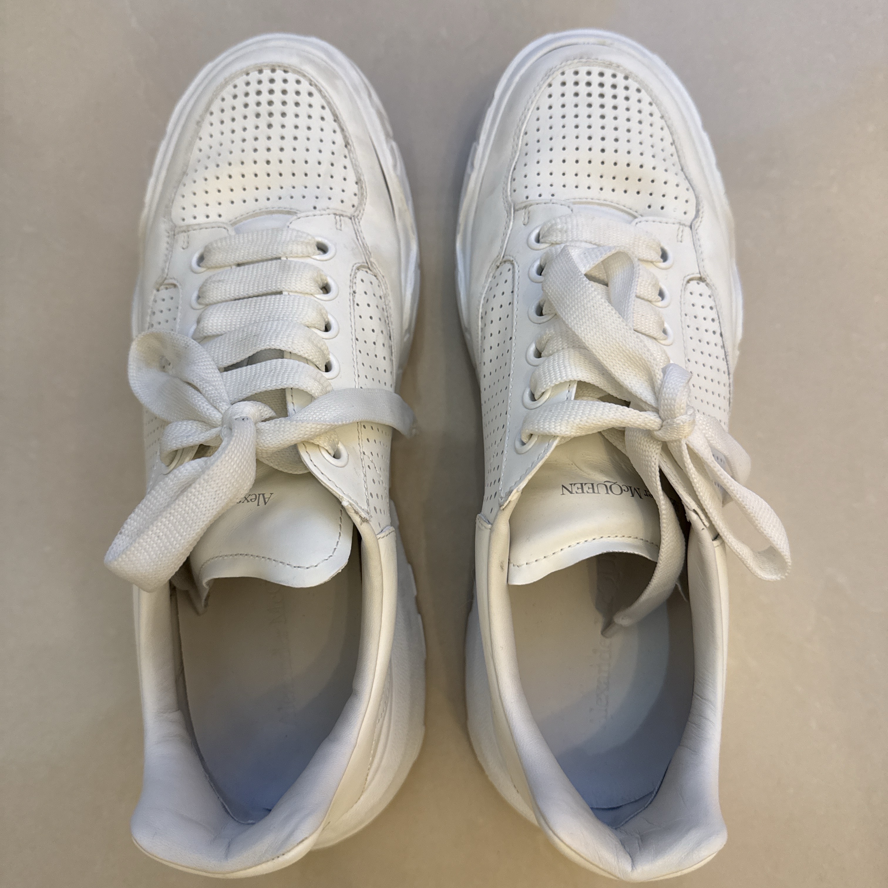 Alexander McQueen Sneakers White Leather Good condition - Inside View